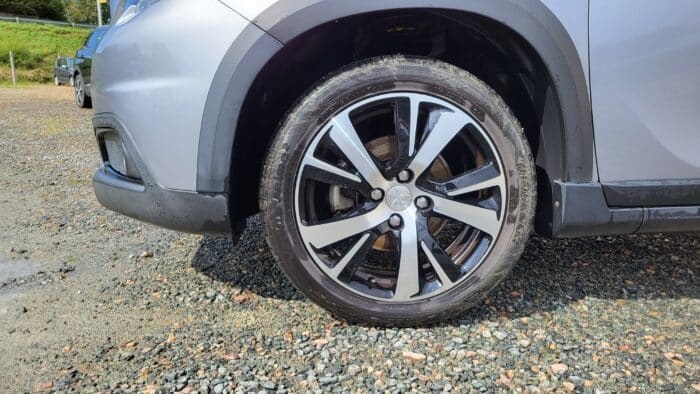 Peugeot 2008 - Image 6