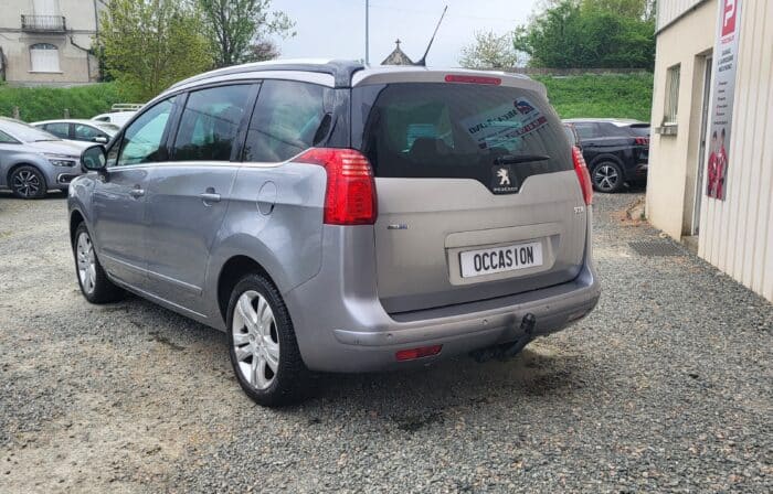 Peugeot 5008 - Image 2