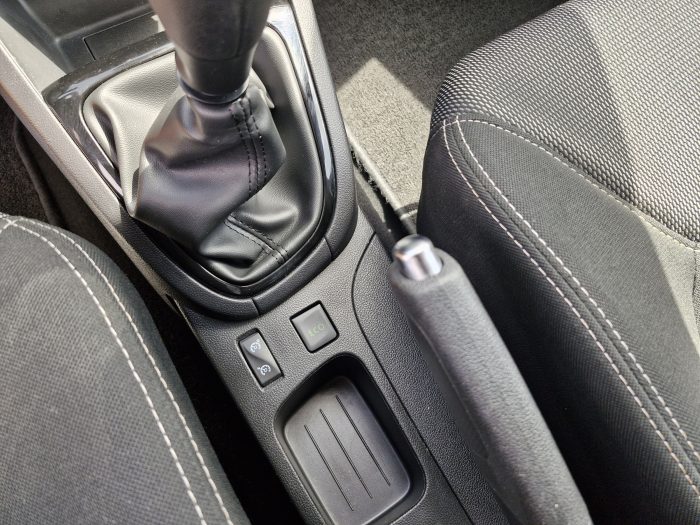 Renault CLIO IV 0.9 TCE 90 BUSINESS - Image 11