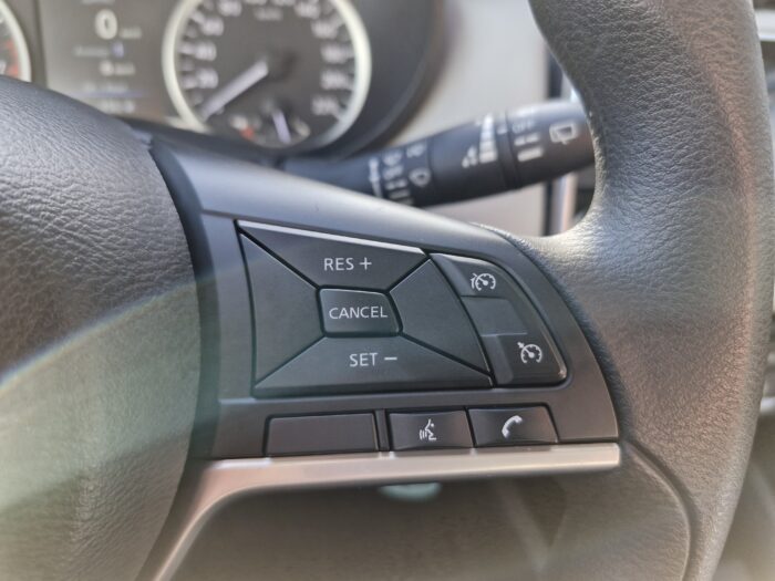 Nissan MICRA 1.0 IGT-100 BUSINESS EDITION - Image 15