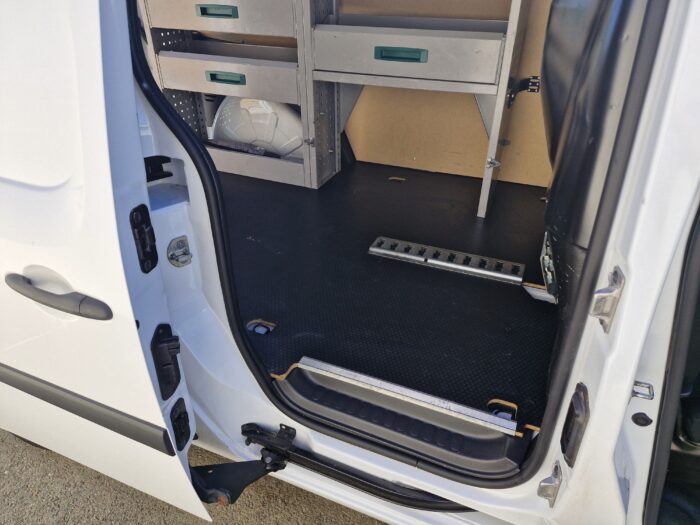 Renault KANGOO II 1.5 DCI 90 GRAND VOLUME - Image 10