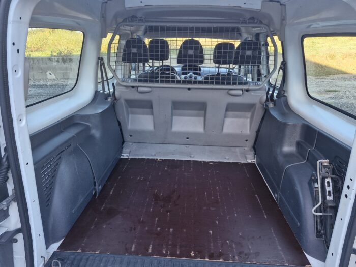 Renault KANGOO 1.5 DCI 90 EXPRESS MAXI 5 PLACES - Image 7