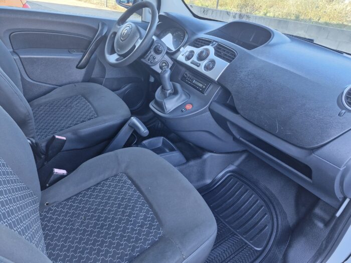 Renault KANGOO 1.5 DCI 90 EXPRESS MAXI 5 PLACES - Image 14
