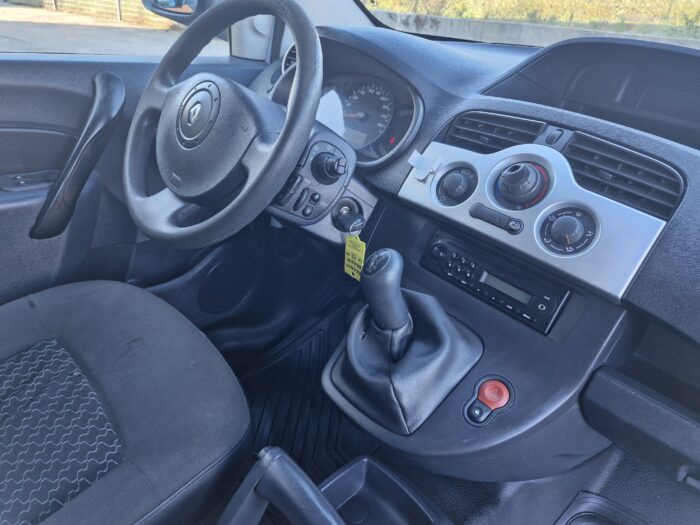 Renault KANGOO 1.5 DCI 90 EXPRESS MAXI 5 PLACES - Image 15