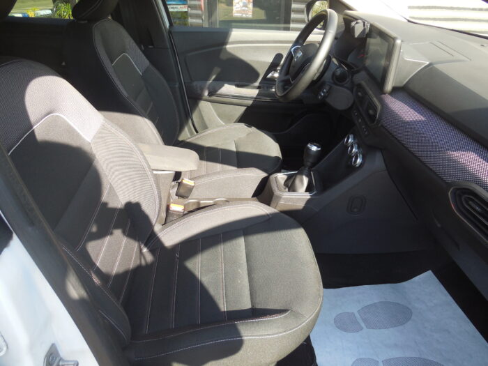 Dacia JOGGER 1.0 TCE 110ch EXTREME 7 PLES - Image 6
