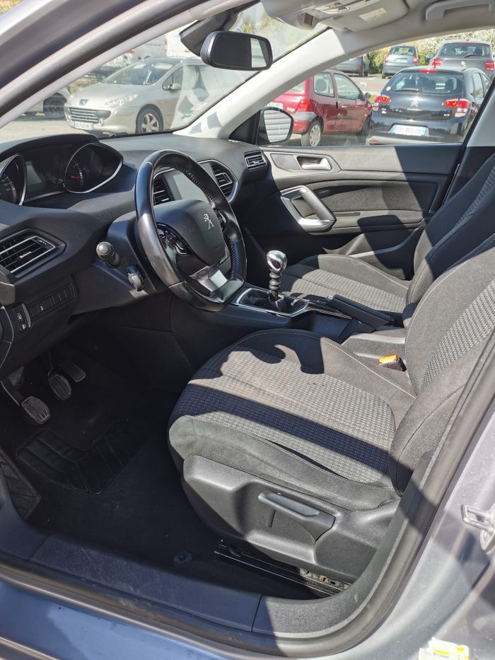 Peugeot 308 1.2 THP 110 - Image 6