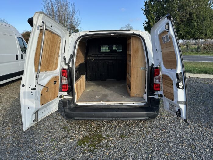 Peugeot PARTNER 1.5 HDI 100CV ASPHALT - Image 4