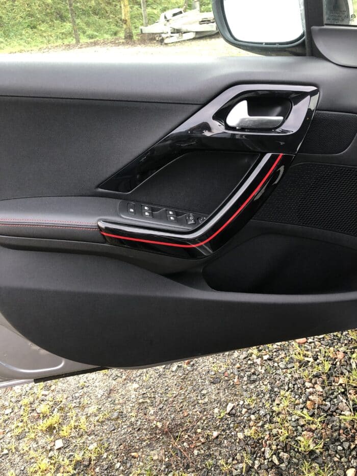 Peugeot 2008 - Image 5