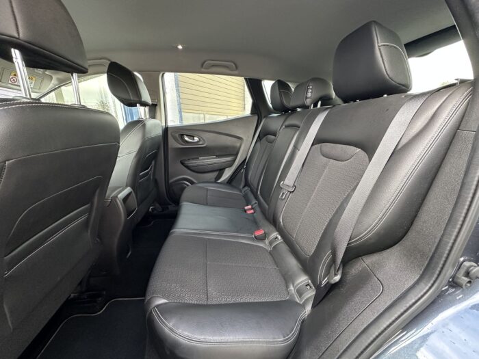 Renault KADJAR 1.6 DCI 130CV INTENS - Image 4