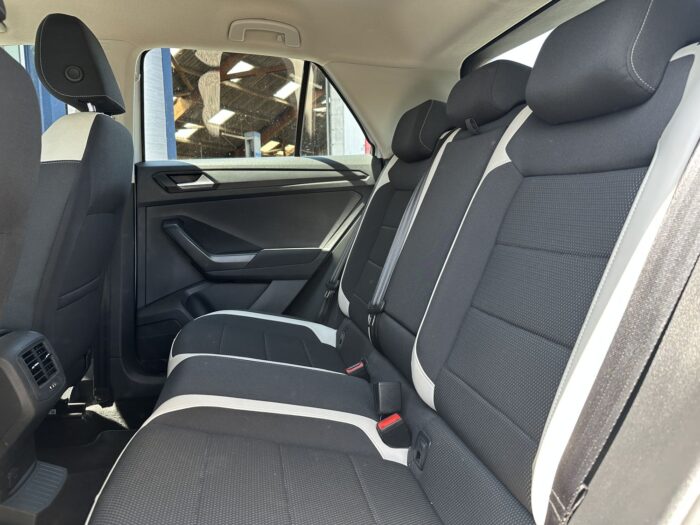 Volkswagen T-ROC 2.0 TDI 150CV CARAT - Image 4