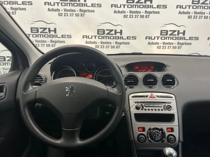 Peugeot 308 1.4 VTI 16V CONFORT 5P - Image 3